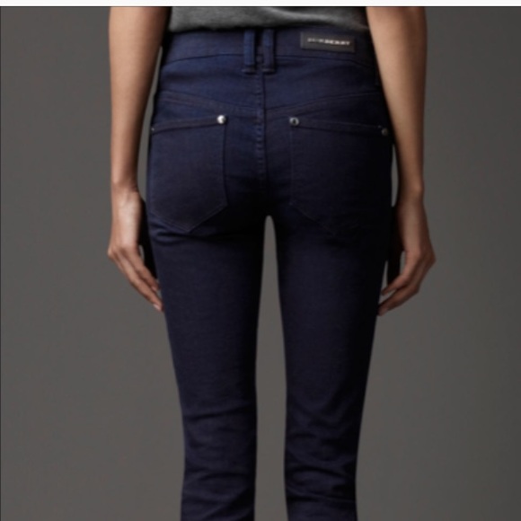 Burberry London Milbourne Jeans 32R - Picture 2 of 7